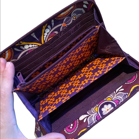 Vera Bradley safari sunset zip around wallet - Picture 4 of 4